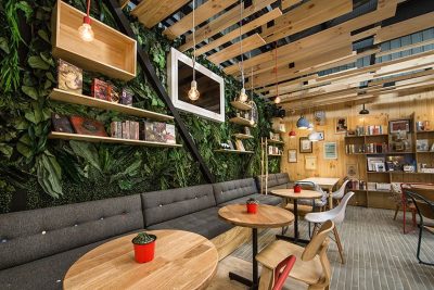 Cafe dekorasyonunda en çok tercih edilen iç mimari stiller hangileri?